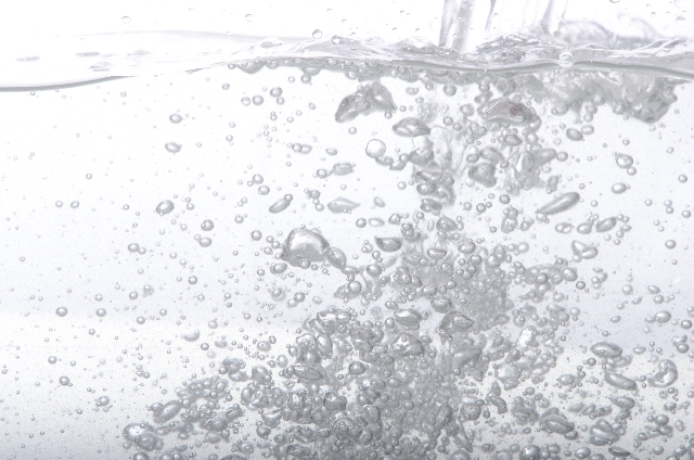 炭酸水で美肌効果!炭酸コスメより炭酸水! 225156bee7dc616827c67c01a32666fd_s 炭酸水で美肌効果!炭酸コスメより炭酸水!