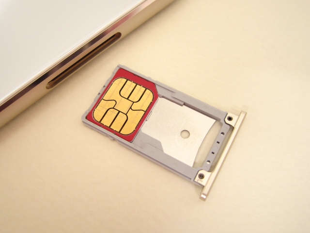 【格安SIM】踏み切れない理由って、みんな同じなんだね! 51ccb301a0532ee1cceb58a6c9db6c26_s 【格安SIM】踏み切れない理由って、みんな同じなんだね!