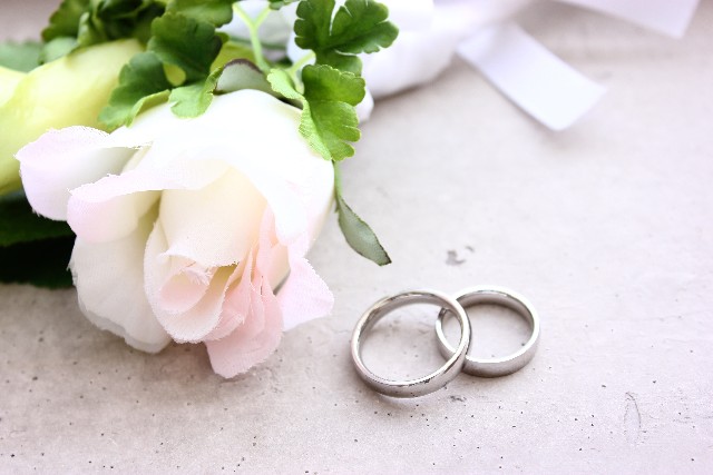 芸能人 「まだ結婚しないの?」お節介大好きだねw 90e3aa241da298d778f83d19ae0aea3a_s 芸能人 「まだ結婚しないの?」お節介大好きだねw