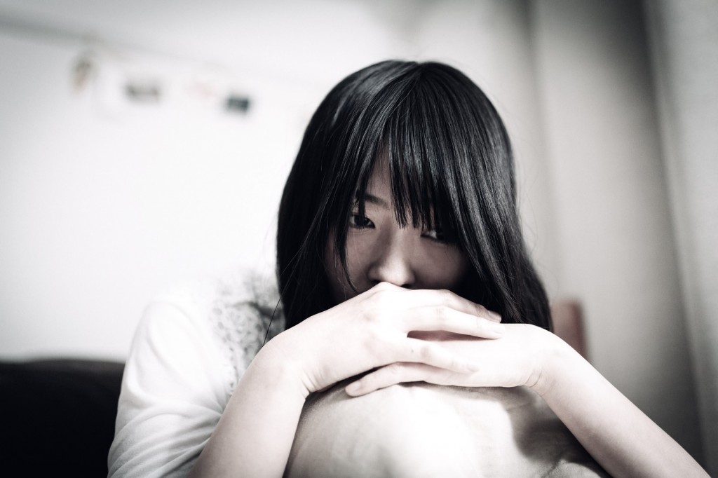 「二重まぶた」整形の埋没法の糸って? TAKEBE055122916_TP_V-1024x682 「二重まぶた」整形の埋没法の糸って?