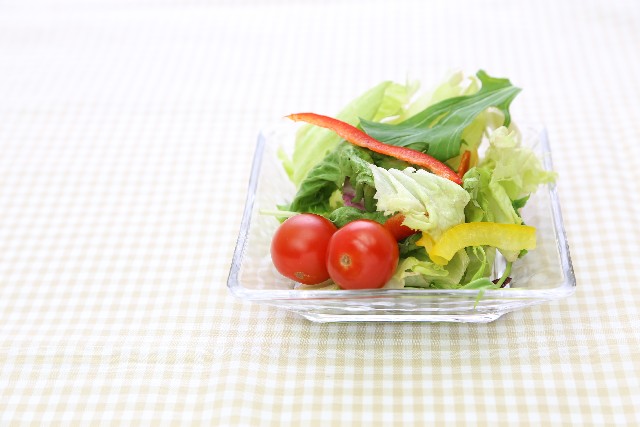 外食・コンビニ食でダイエットは可能なんですか? a8c47f1cfcdd25661ab2011e7201b30a_s 外食・コンビニ食でダイエットは可能なんですか?